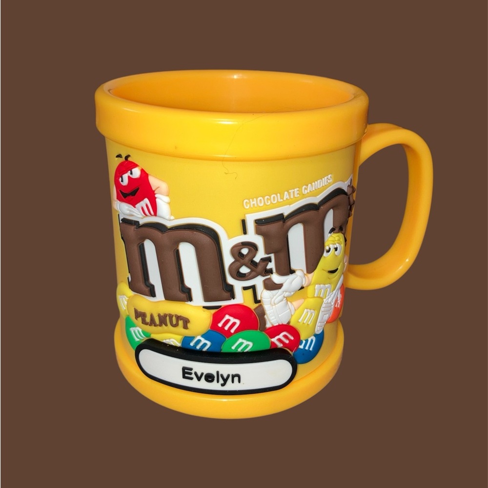 ✿ Yellow M&M’s Evelyn’s Mug